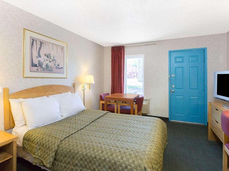 Pocono Night Lodge Bartonsville Esterno foto